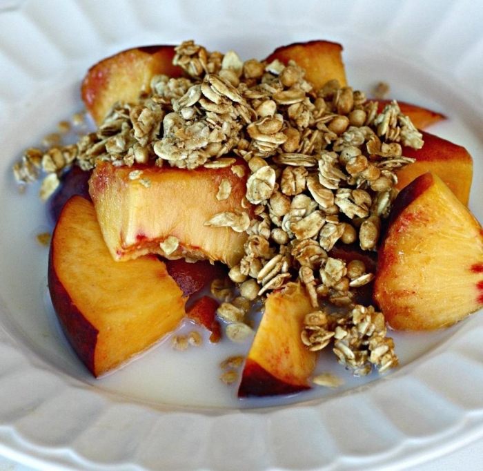 hälsosam-frukost-persika-havregryn