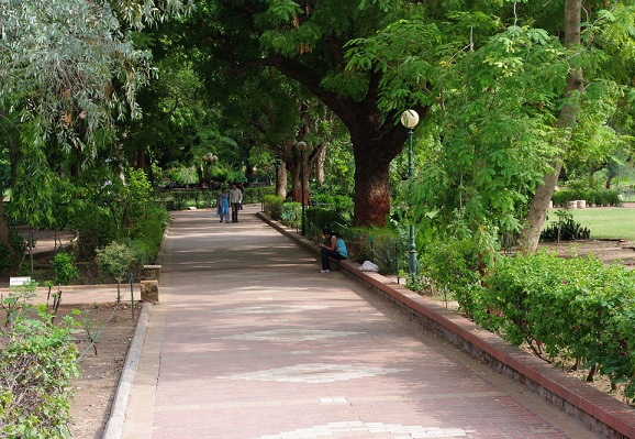 puistot Ahmedabadissa