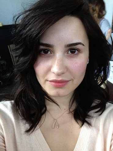Demi Lovato ilman meikkiä 2
