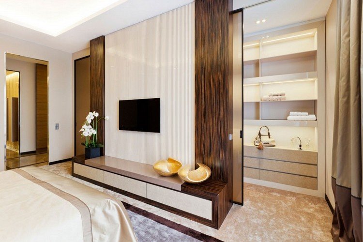 moderna möbler-idéer-sovrum-skjutdörrar-walk-in-closet-hyllor-led-remsor