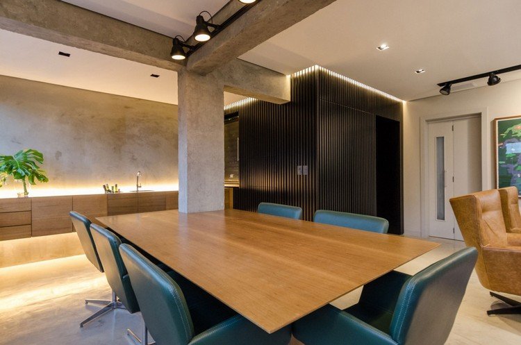 modern-möblering-idéer-indirekt-led-belysning-kök-träskåp-betong-vägg