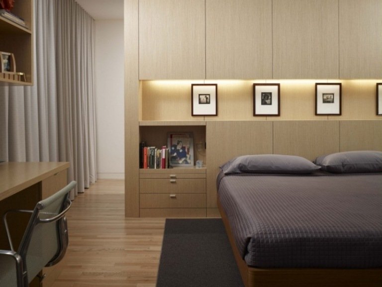 modernt-sovrum-inbyggt-i-skåp-vägg-nischer-indirekt-belysning