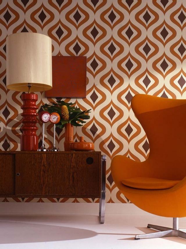 retro tapet orange vardagsrum ägg fåtölj triton