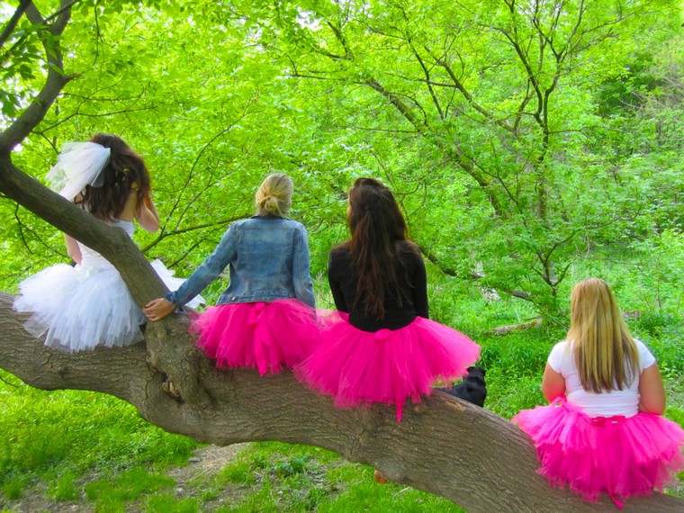 80-talstema festdräkt-brudtärna-idéer-tutu-kjol-rosa