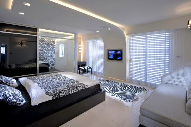 led strip takpaneler sovrum svart vit modern
