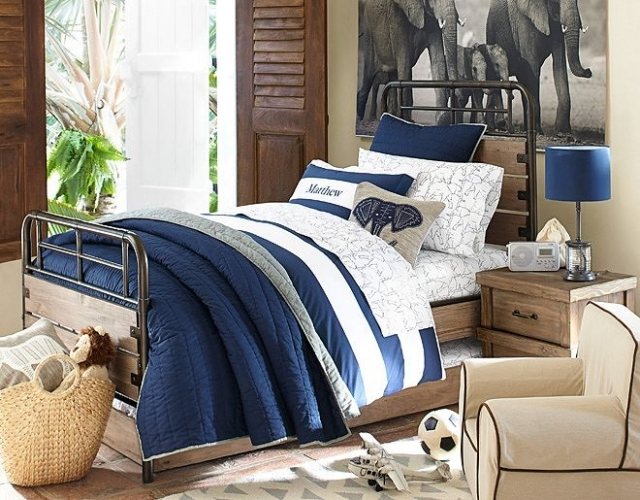 barnmöbler-metall säng-sängkläder-set-vit-kungblå-elefant-fotografier