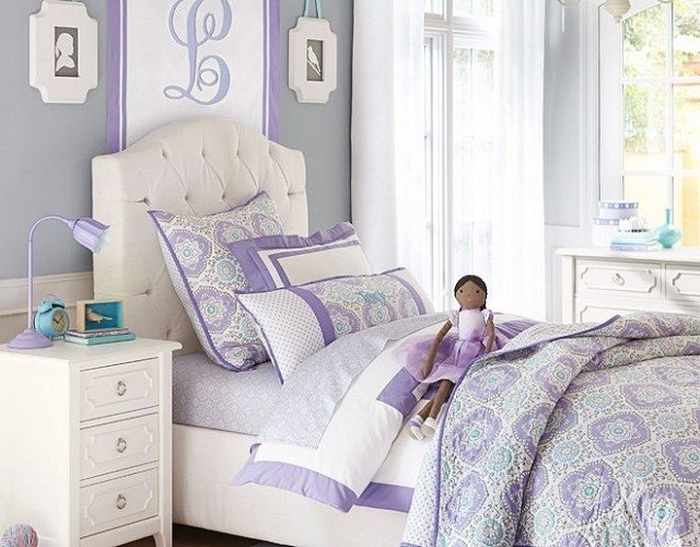 vänlig-barn-rum-barn-möbler-fransk stil-täcke-lila-diskret