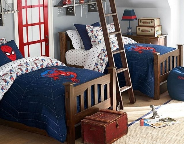 shaker-stil-barnrum-inredning-idéer-trä säng-spindel man-sängkläder