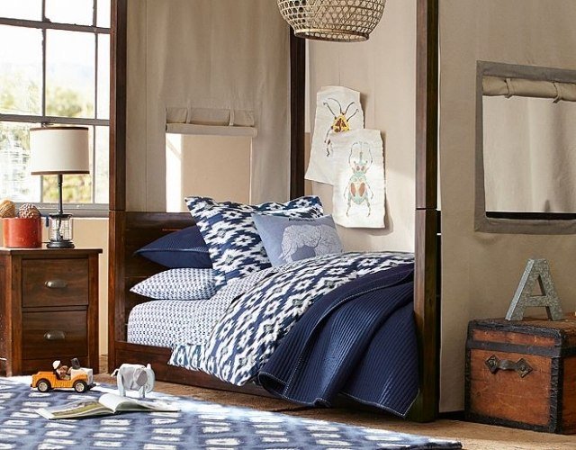 blå-sängkläder-vägg-neutral-barn-rum-inredning-idéer-pojkar