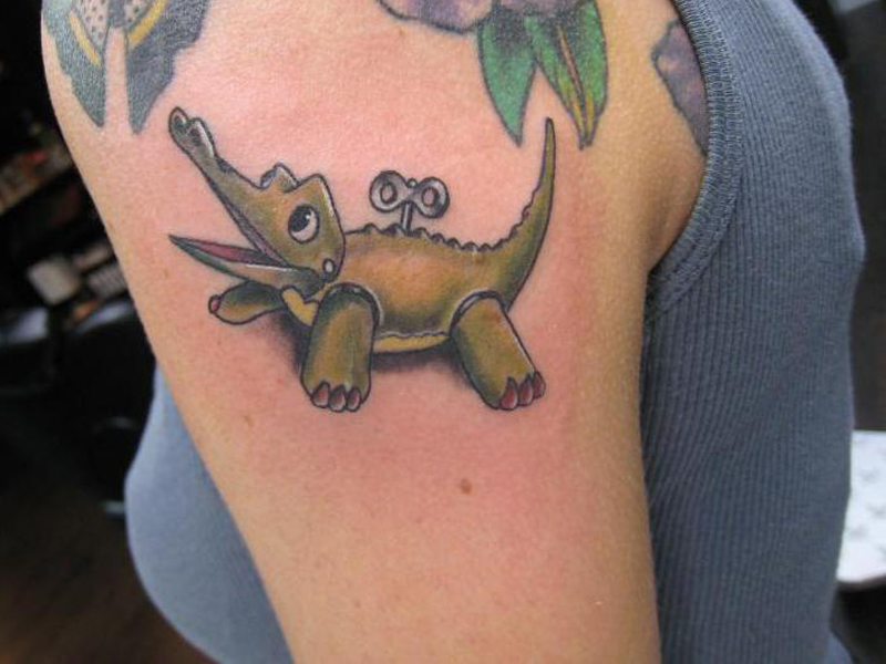 Περίεργα σχέδια τατουάζ αλιγάτορα