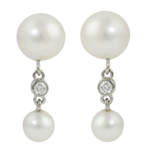 Platinum and Pearl Earring