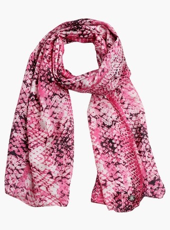 Vaaleanpunainen silkkihuivi