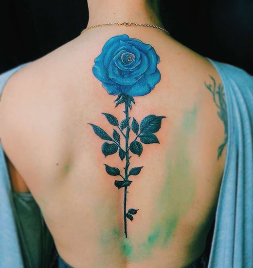 Μπλε σχέδια τατουάζ 9