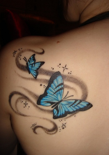 Μοτίβο πεταλούδα μπλε τατουάζ