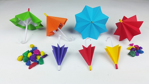 Yksinkertainen värillinen sateenvarjo
