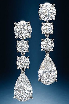 Μεγάλα διαμαντένια σκουλαρίκια για νύφες