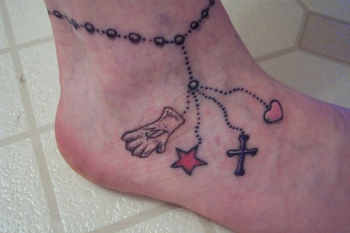 Ainutlaatuinen rukousnauhahelmien tatuointisuunnittelu