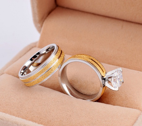 Δημοφιλή σετ δαχτυλιδιών γάμου