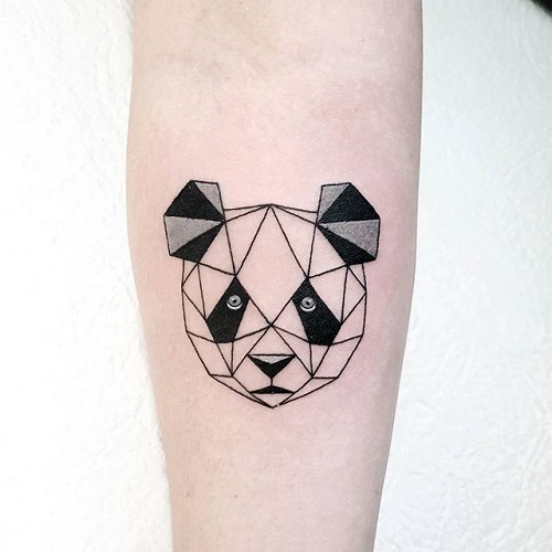 Γεωμετρικό σχέδιο τατουάζ Panda