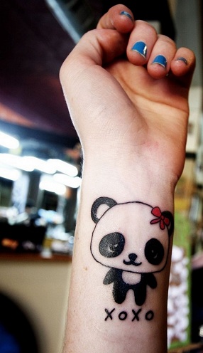 Γυναικεία σχέδια τατουάζ Panda