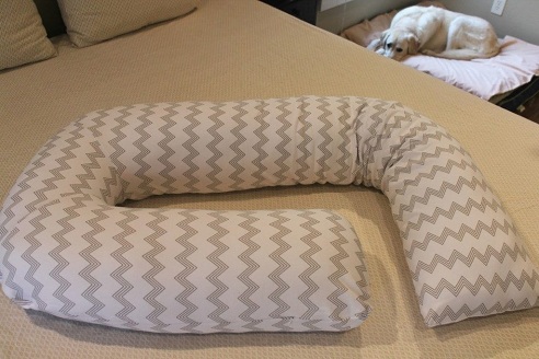 Σχεδιαστής Snoogle Body Pillow