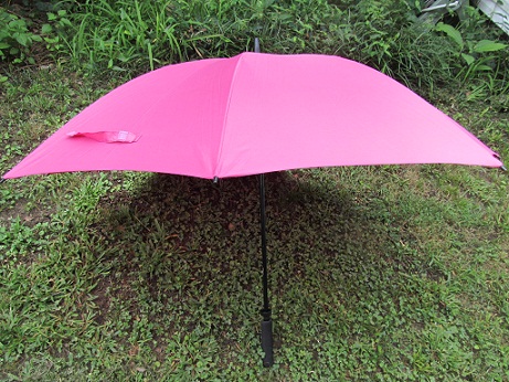 Pinkki sateenvarjo