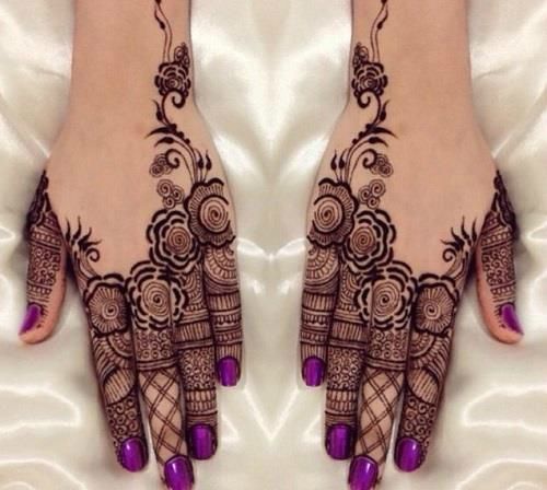 The Back Hand Pakistani Henna Art For Navratri