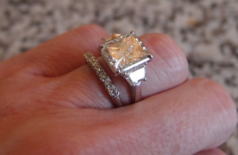 Διαμαντένιο δαχτυλίδι με ακτινοβολία 5 καρατίων