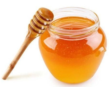 Μέλι για τη θεραπεία των σπυριών στα χείλη