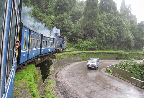 Το τρένο Darjeeling Toy (New Jalpaiguri to Darjeeling)