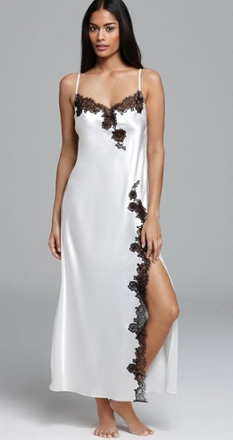 Μαύρο και άσπρο νυχτικό φόρεμα από δαντέλα