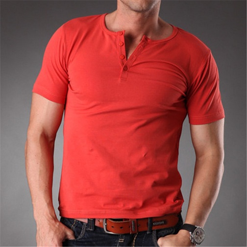 Erottavat punaiset T-paidat miehille
