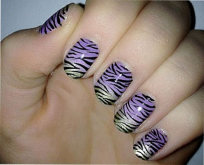 Free Hand Ombre Zebra Nails