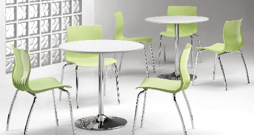 Σύγχρονη πολύχρωμη καρέκλα εστιατορίου