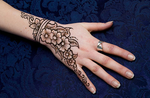 Floral Winter Mehandi σχέδια