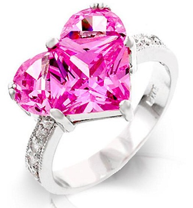 Μεγάλο ροζ διαμαντένιο δαχτυλίδι