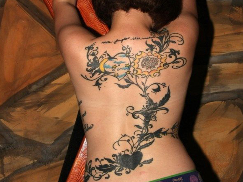 Ιδέες και σχέδια τατουάζ αμπέλου έννοια