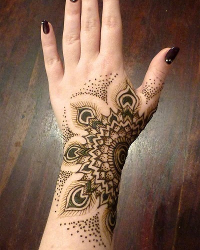 Σχέδια τατουάζ Henna για μουσώνες