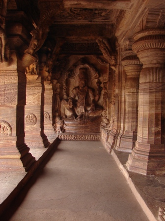 Σπήλαιο Vaishnava Ναός Badami Caves