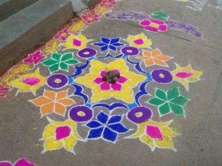 Paras Gujarati Rangoli Design