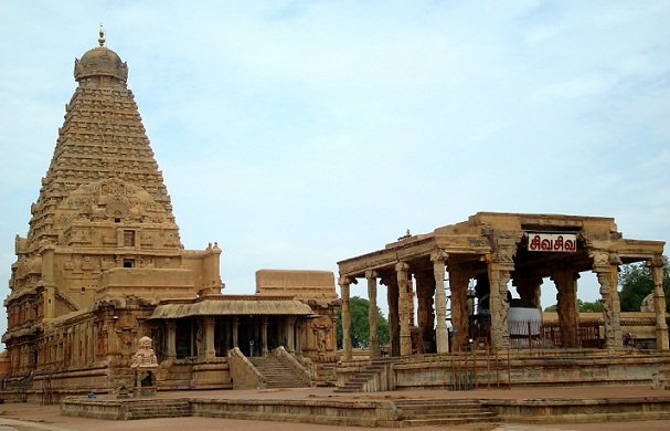 Ινδουιστικοί ναοί Brihadeshwara Temple στην Ινδία