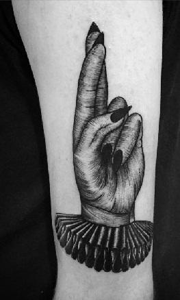 Taiteellinen noita käsi tatuointi suunnittelu