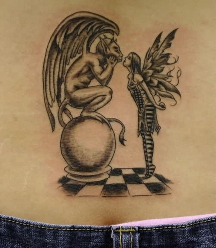 Φοβερό σχέδιο τατουάζ Gargoyle