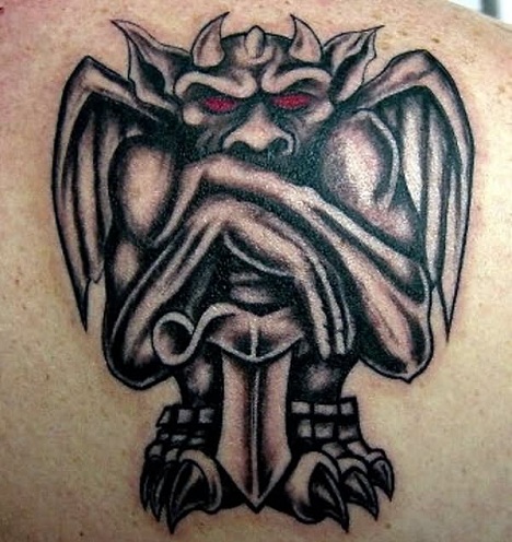 Καθισμένος Gargoyle Tattoo Design