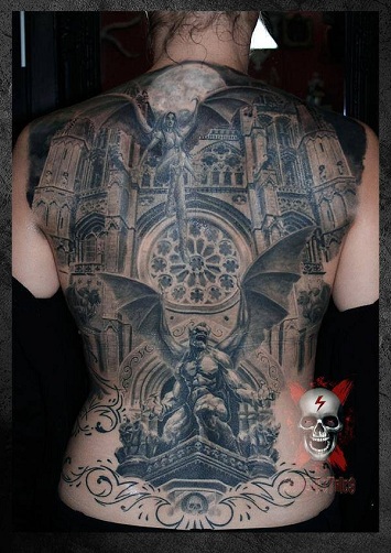 Θαυμάσιο σχέδιο τατουάζ Gargoyle