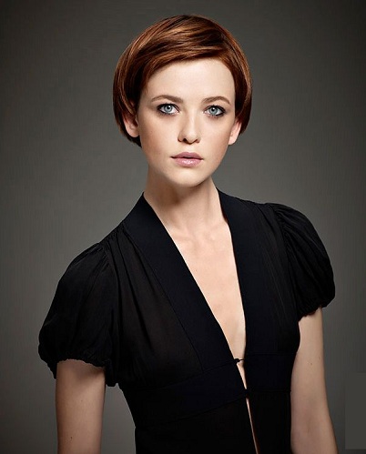 Preppy Hairstyle για κοντά μαλλιά για ένα κορίτσι