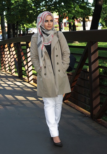 Turkkilaistyylinen hijab naisille