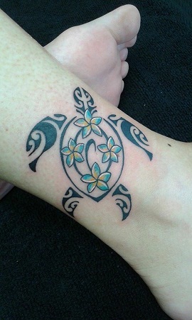 Kilpikontatyylinen Plumeria Tattoo