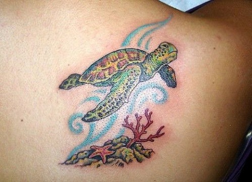 Houkuttelevat Turtle Ocean Tattoo -mallit