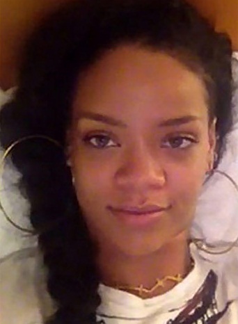 Rihanna ilman meikkiä 2